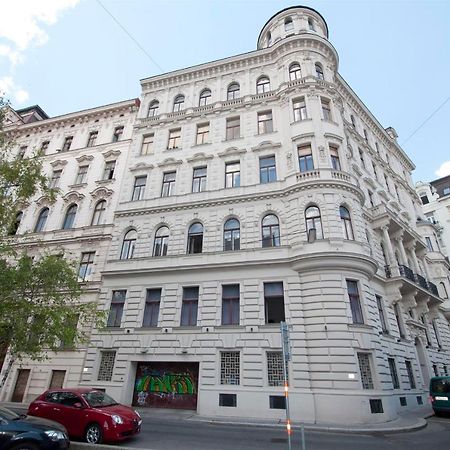 K+T Boardinghouse Hotel Vienna Exterior photo